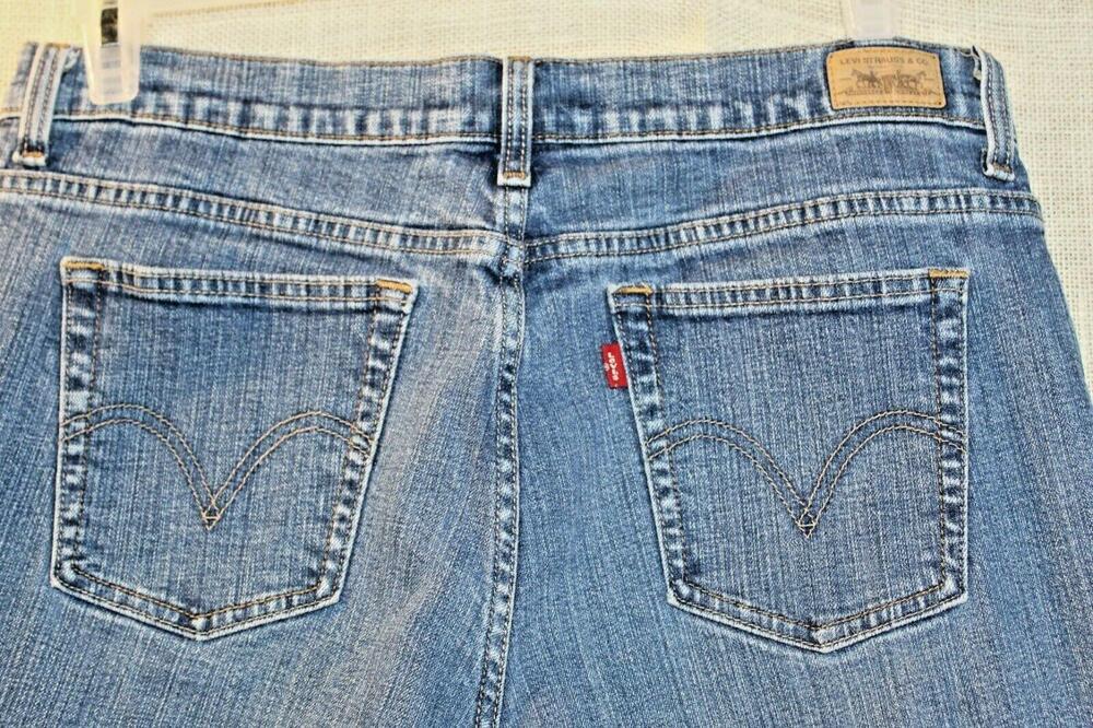 Levis 550 Relaxed Bootcut Jeans Womens 16M Blue Medium Wash Denim 29 Inseam
